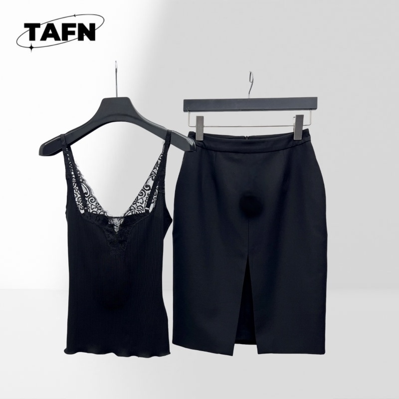 Fashion-Forward Women's Skirt  - Women Formal Wear Set reseña y precio