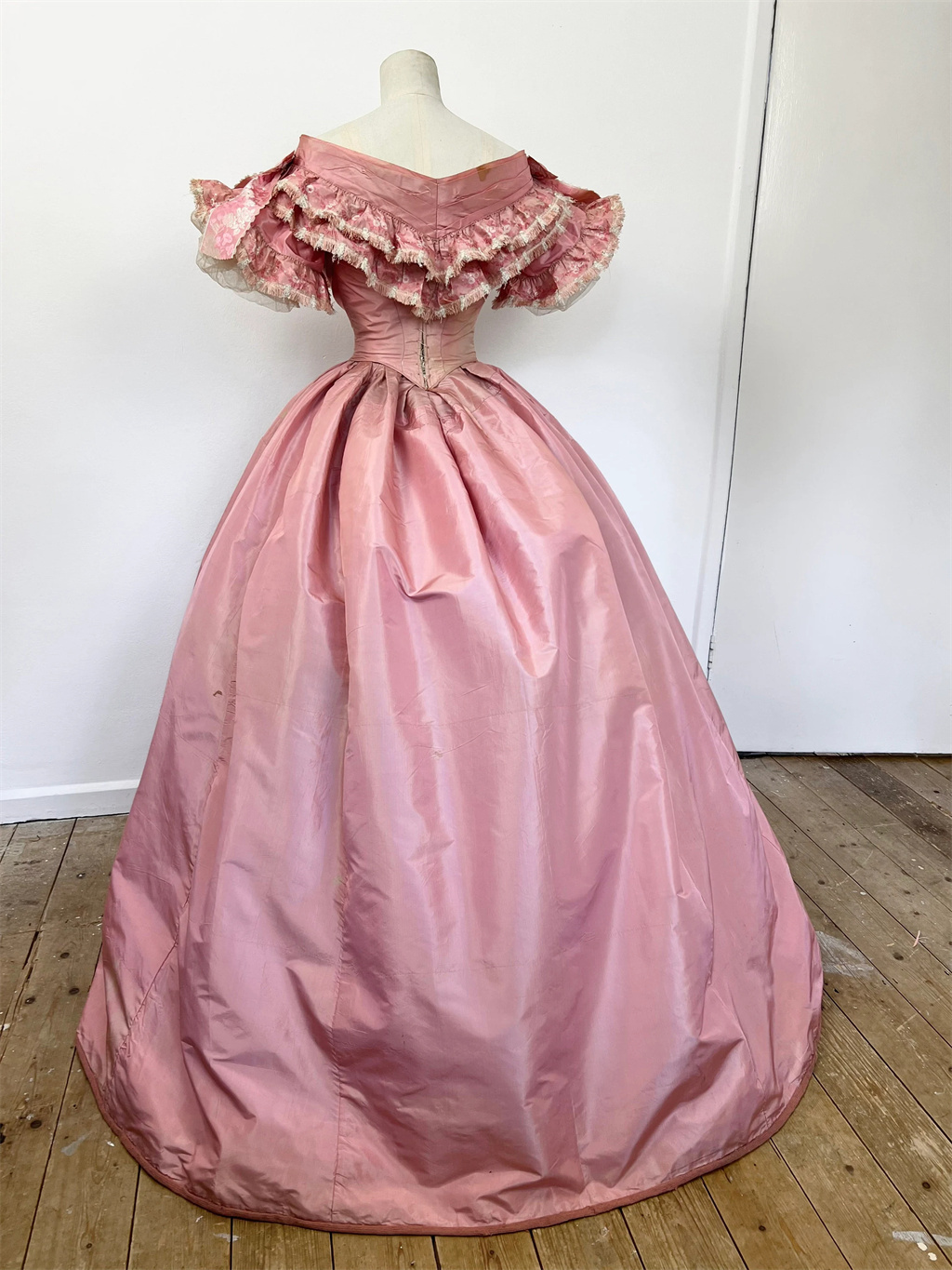 1850s 1860s Victorian Dancing  - Women'S Formal Wear For Wedding reseña y precio