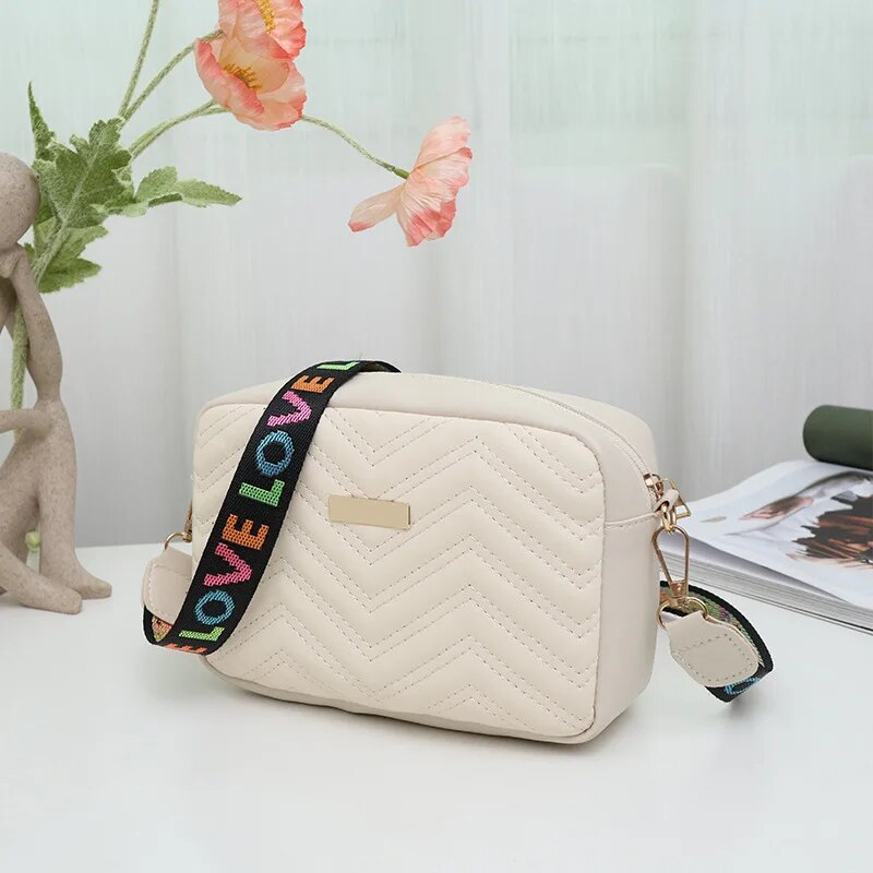 Rilibegan Embroidered Camera B - Shoulder Bag Structured reseña y precio