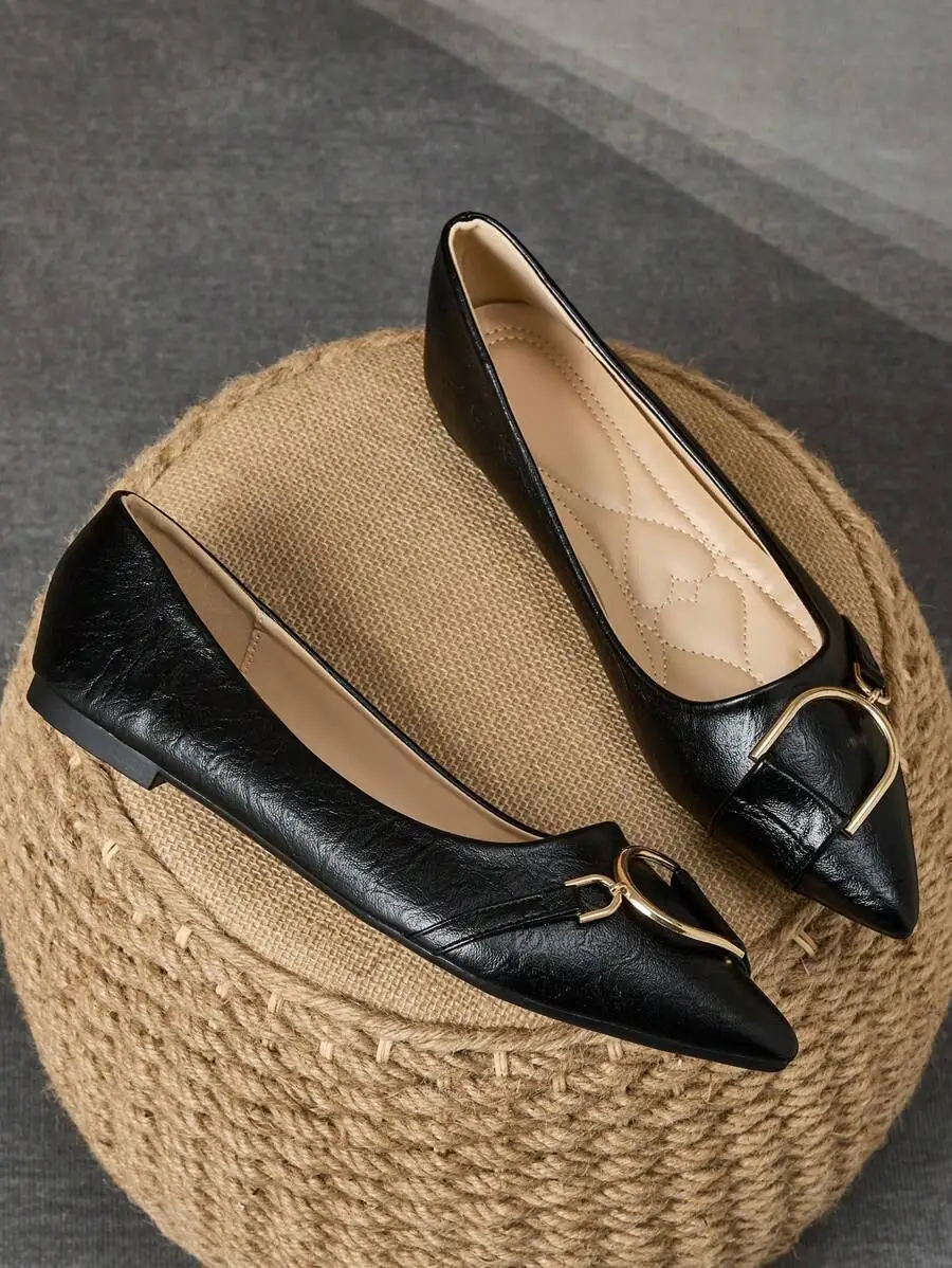 Elegant Women’s Black Pointed  - Women Formal Wear With Shoes reseña y precio