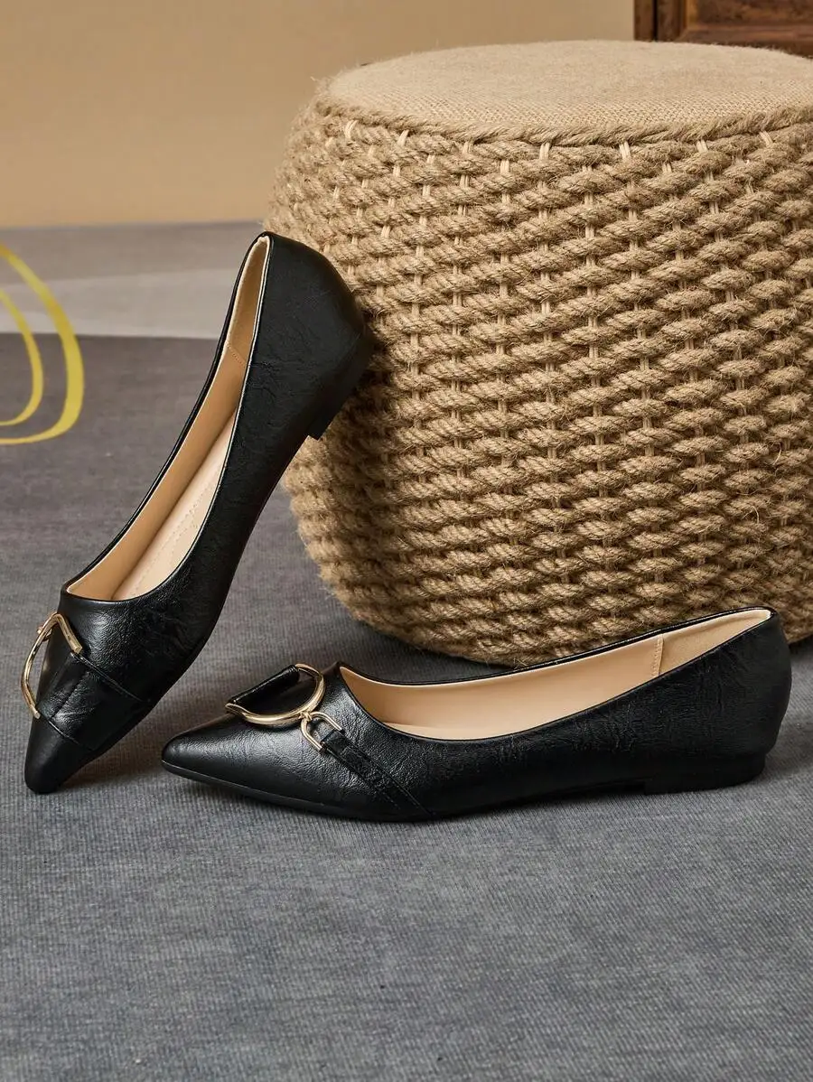 Elegant Women’s Black Pointed  - Women Formal Wear With Shoes reseña y precio