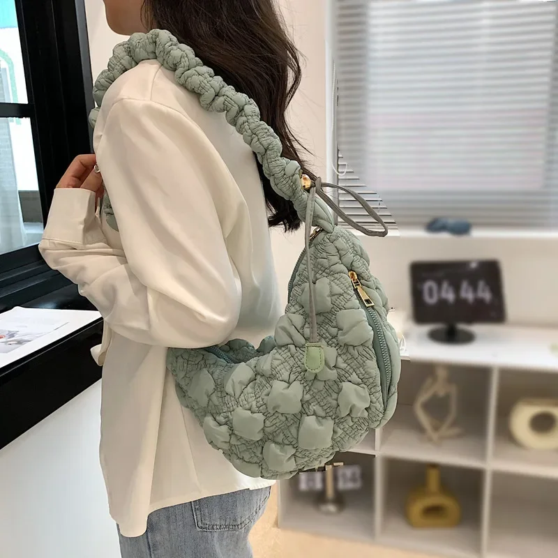 Niche Bubble Cloud Pleated Und - Shoulder Bag Structured reseña y precio